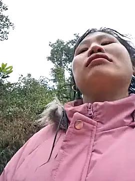 diamond-- from StripChat is Freechat