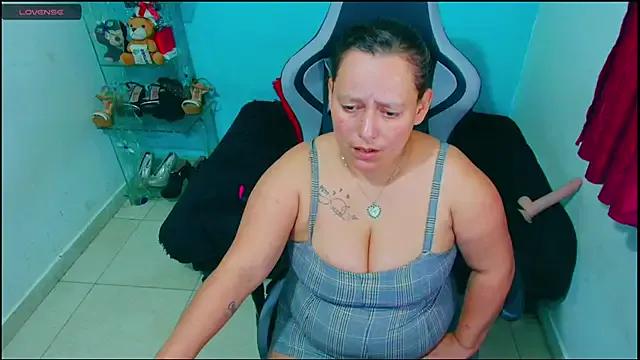 Girls and cam to cam: Watch as these sophisticated entertainers uncover their stunning costumes and curvaceous curves online!