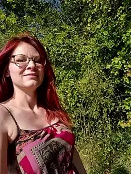 die-EinHORNY-WG from StripChat is Freechat