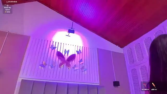 Girls and cam to cam: Watch as these sophisticated entertainers uncover their stunning costumes and curvaceous curves online!