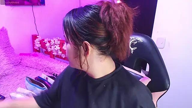 Girls and cam to cam: Watch as these sophisticated entertainers uncover their stunning costumes and curvaceous curves online!