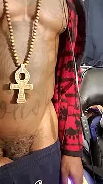 dominatingblacklove from StripChat is Freechat