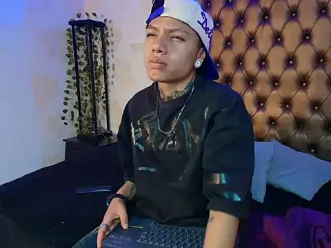 dominic_dark from StripChat is Freechat