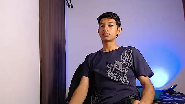 dominicwinters from StripChat is Freechat
