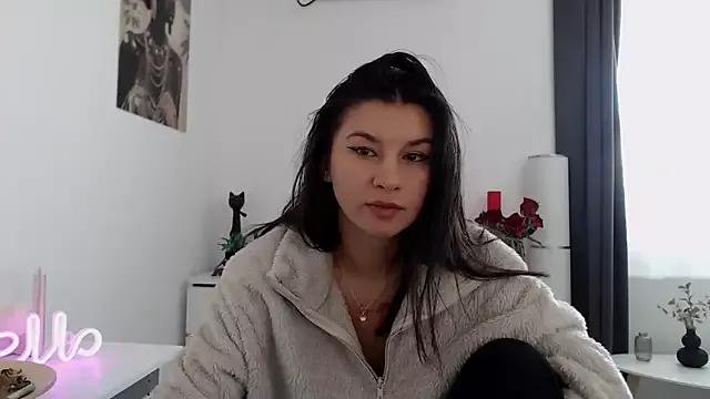 Girls and cam to cam: Watch as these sophisticated entertainers uncover their stunning costumes and curvaceous curves online!