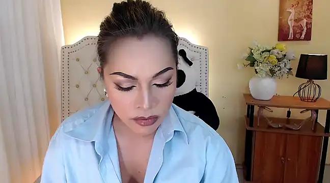 Girls and cam to cam: Watch as these sophisticated entertainers uncover their stunning costumes and curvaceous curves online!