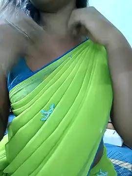Dreamqueentamill from StripChat is Freechat