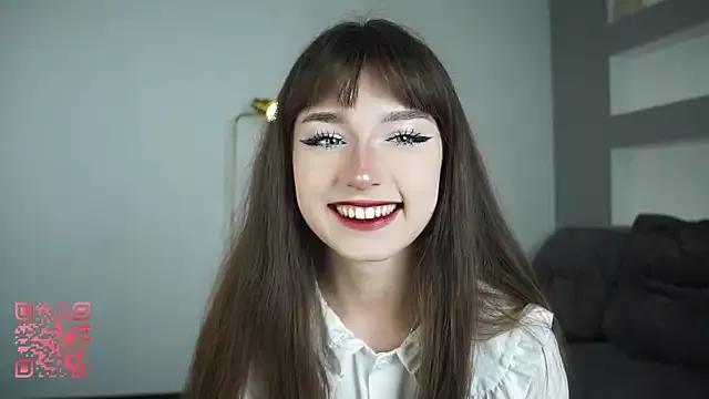 DreamyDaisy from StripChat is Freechat