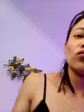 dulcelatin21 from StripChat is Freechat