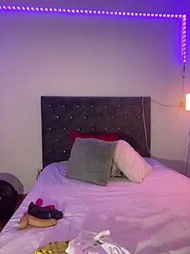 Girls and cam to cam: Watch as these sophisticated entertainers uncover their stunning costumes and curvaceous curves online!