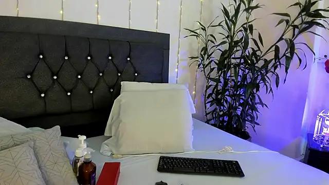 Girls and cam to cam: Watch as these sophisticated entertainers uncover their stunning costumes and curvaceous curves online!