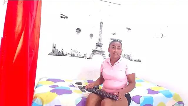 ebonyvagina18 from StripChat is Freechat