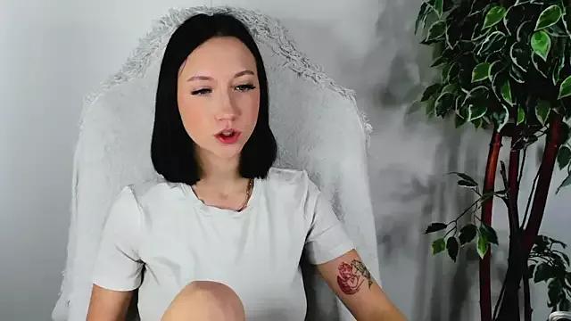 EileenMoores from StripChat is Freechat