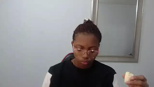 EimyJones_ from StripChat is Freechat