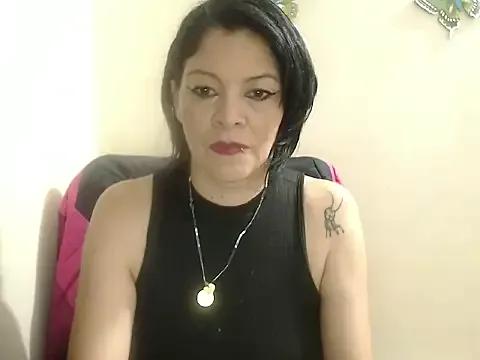 electra-mommy from StripChat is Freechat