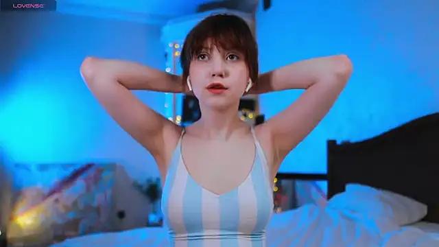 Girls and cam to cam: Watch as these sophisticated entertainers uncover their stunning costumes and curvaceous curves online!