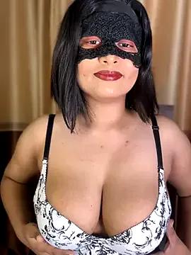 Photos of Eleena_AND_Tyler from StripChat is Freechat