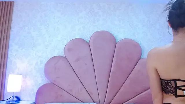 ElhaThomson from StripChat is Freechat