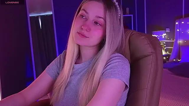 elinanortas from StripChat is Freechat