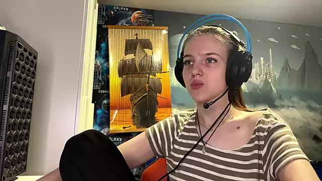 Elira_Breeze from StripChat is Freechat