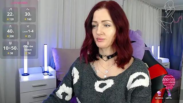 Girls and cam to cam: Watch as these sophisticated entertainers uncover their stunning costumes and curvaceous curves online!