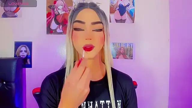 Girls and cam to cam: Watch as these sophisticated entertainers uncover their stunning costumes and curvaceous curves online!