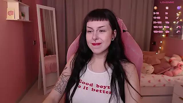 Girls and cam to cam: Watch as these sophisticated entertainers uncover their stunning costumes and curvaceous curves online!