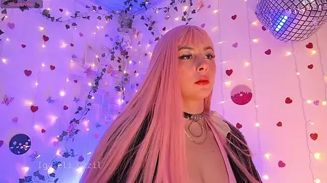 Girls and cam to cam: Watch as these sophisticated entertainers uncover their stunning costumes and curvaceous curves online!