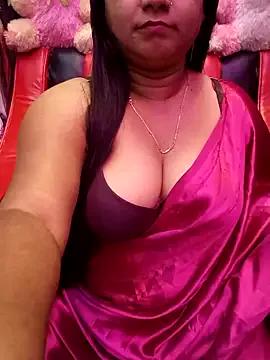 ella_mariya from StripChat is Freechat