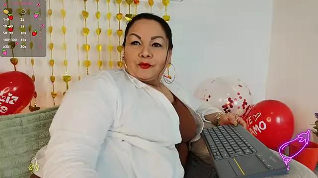 Girls and cam to cam: Watch as these sophisticated entertainers uncover their stunning costumes and curvaceous curves online!