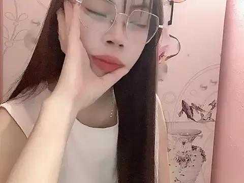 Ellie039 from StripChat is Freechat