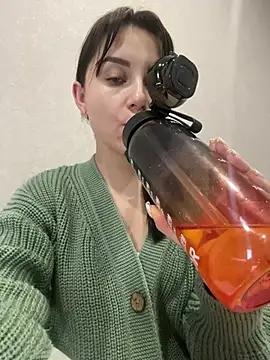 ellie_ssexy from StripChat