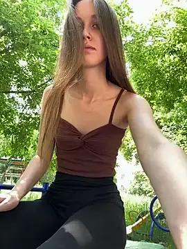 ElliRose from StripChat is Freechat