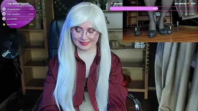 Ellis_Nova from StripChat is Freechat