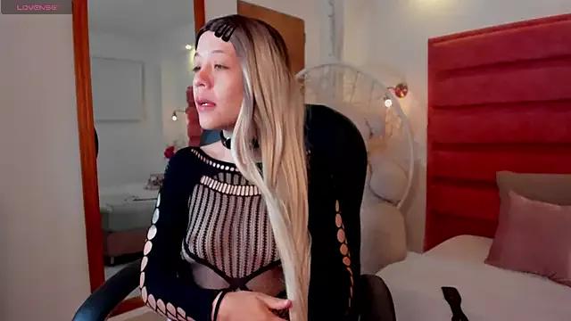 Girls and cam to cam: Watch as these sophisticated entertainers uncover their stunning costumes and curvaceous curves online!