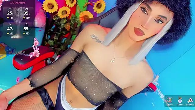 Girls and cam to cam: Watch as these sophisticated entertainers uncover their stunning costumes and curvaceous curves online!