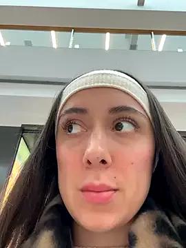 emiliasommer from StripChat is Freechat
