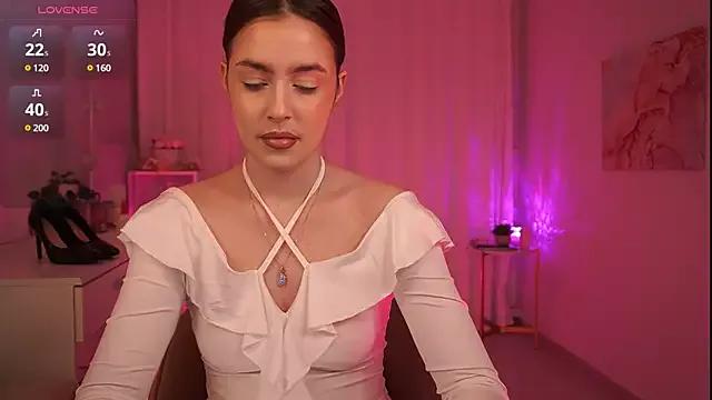 EmiliyaRoude from StripChat is Freechat