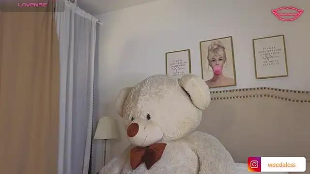 Emilly_Rivera from StripChat is Freechat