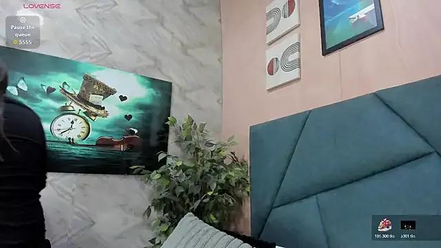 Girls and cam to cam: Watch as these sophisticated entertainers uncover their stunning costumes and curvaceous curves online!