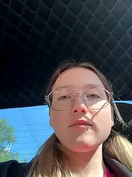 Photos of EmilyMood from StripChat is Freechat