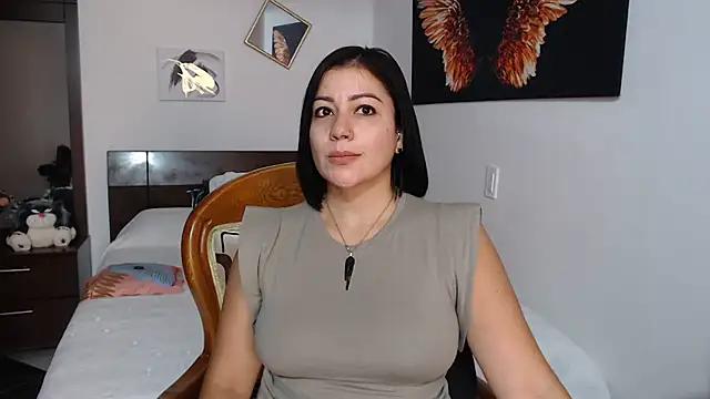 Girls and cam to cam: Watch as these sophisticated entertainers uncover their stunning costumes and curvaceous curves online!