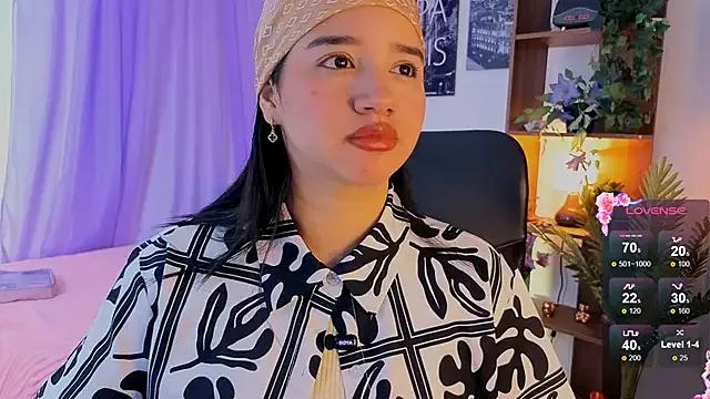 Girls and cam to cam: Watch as these sophisticated entertainers uncover their stunning costumes and curvaceous curves online!