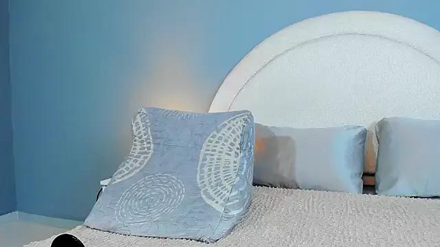 emilytowzen from StripChat is Freechat