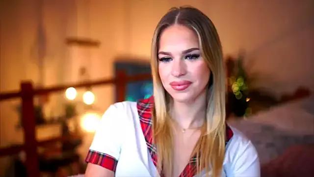 Emilyvanroessel from StripChat is Freechat