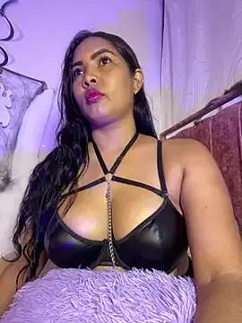 EmilyZuits from StripChat is Freechat