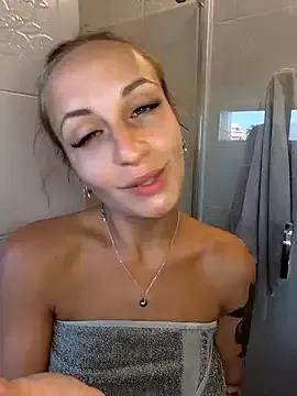 Girls and cam to cam: Watch as these sophisticated entertainers uncover their stunning costumes and curvaceous curves online!