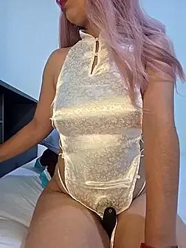 emma7love from StripChat is Freechat