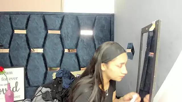 Emma__Hot__ from StripChat is Freechat