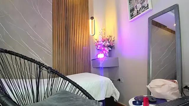 Girls and cam to cam: Watch as these sophisticated entertainers uncover their stunning costumes and curvaceous curves online!